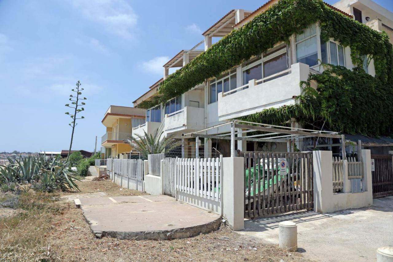 Balcone Sul Mediterraneo Punta Secca Buitenkant foto